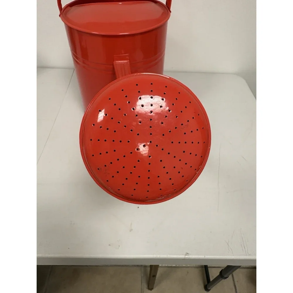 Crate & Barrel Standard Garden Metal Watering Can Paprika 1 Gallon
